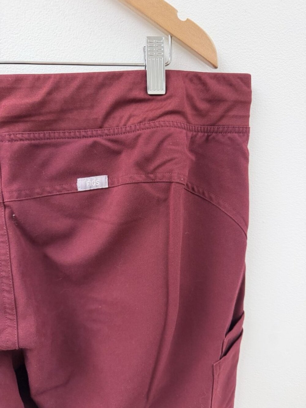 FIGS Scrub Pants Womens XL Burgundy Technical Collection Cargo Pockets T21004 - Picture 4 of 12